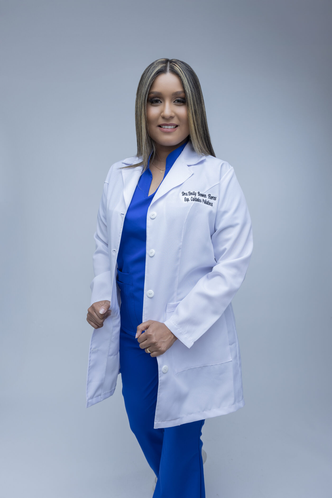 Dra. Emily Bowen Flores, médica especialista en Cuidados Paliativos